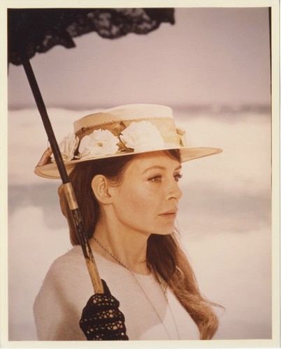 Sarah miles ryans daughter - miles,